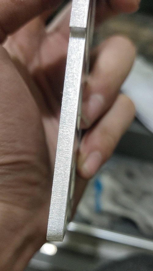 3000W激光切割機用空氣切割4mm厚鋁板工藝參數 3000W激光切割機用空氣切割4mm厚鋁板工藝參數